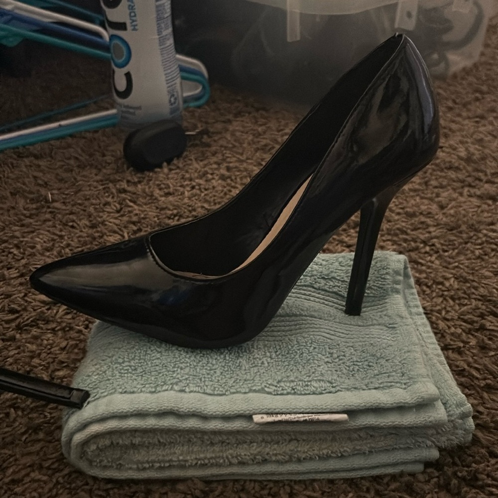 Wild Diva Pumps